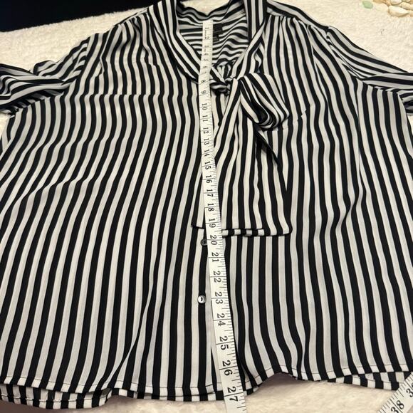 Worthington Women’s Black & White Striped Bow Tie Front Blouse Size XXL - Picture 7 of 9